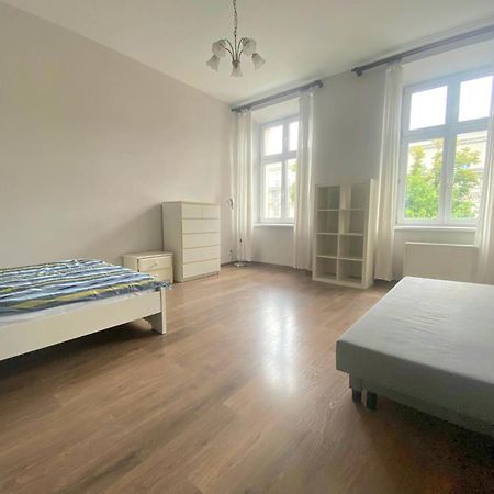 Comfortable Apartment In Centrum Krasków Eksteriør bilde